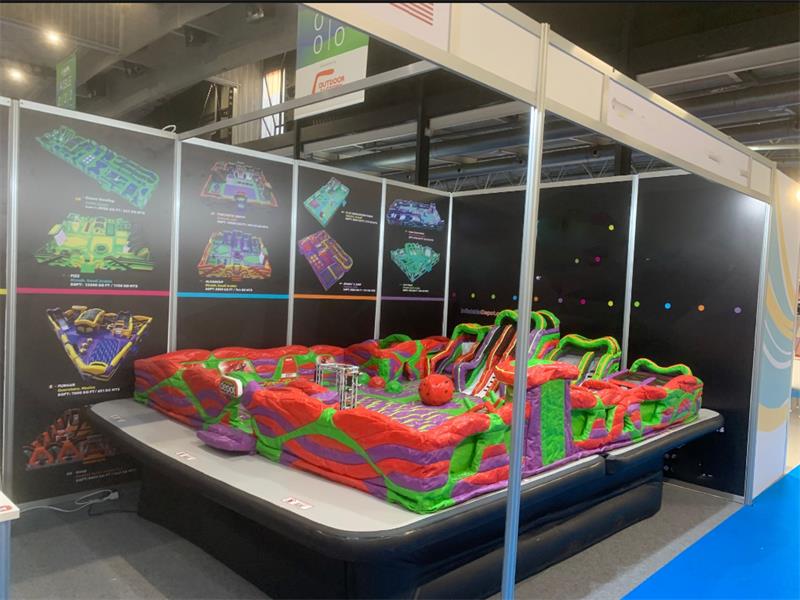 Explorando el parque inflable comercial más grande, una guía de los productos más vendidos en la exposición