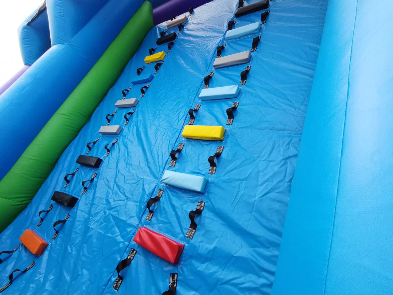 inflatable obstacle course for kids