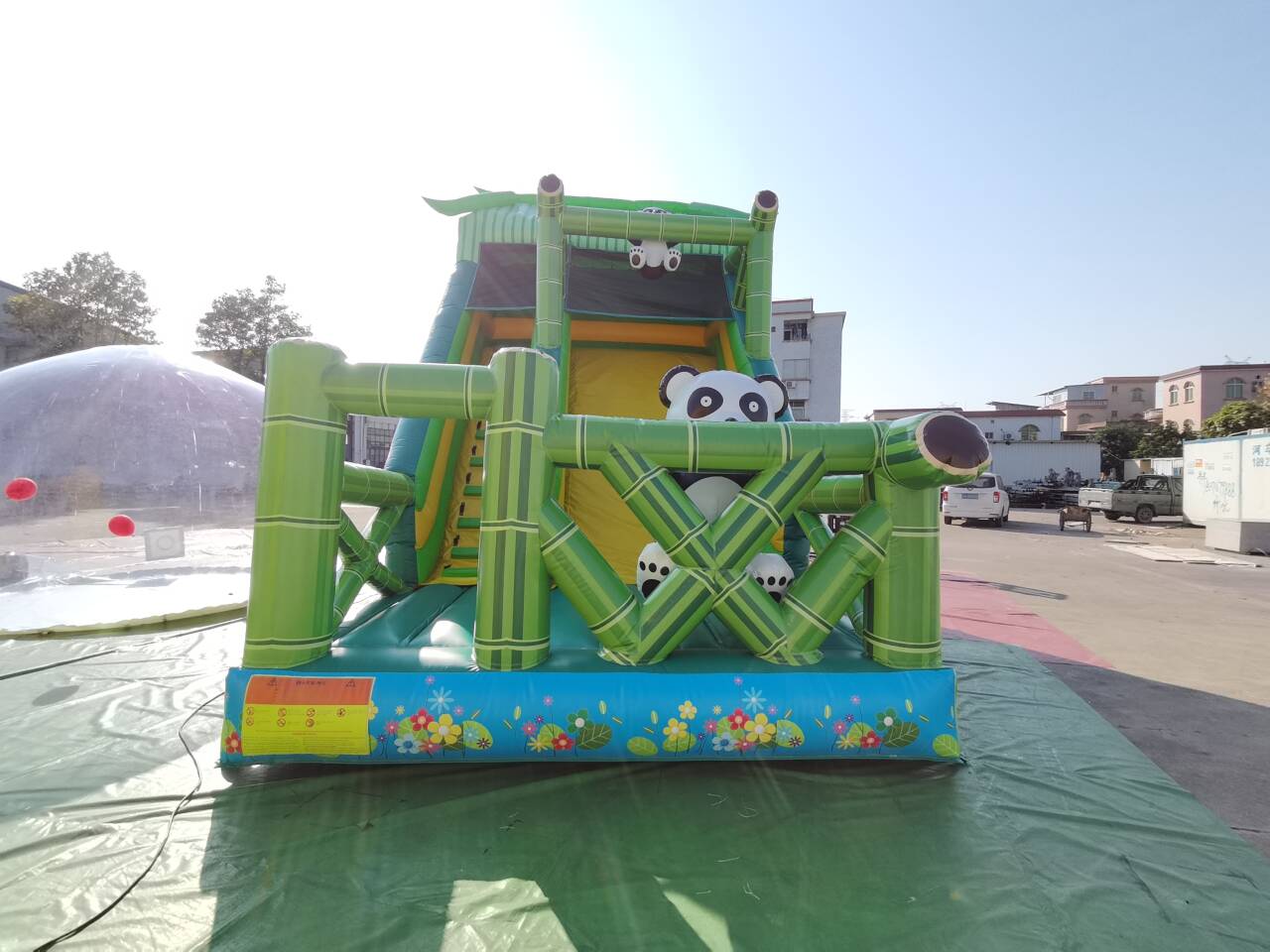 Bamboo&Panda: El parque de toboganes inflables con forma de panda