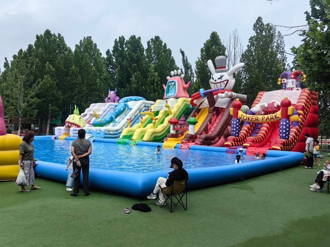 water Inflatable park