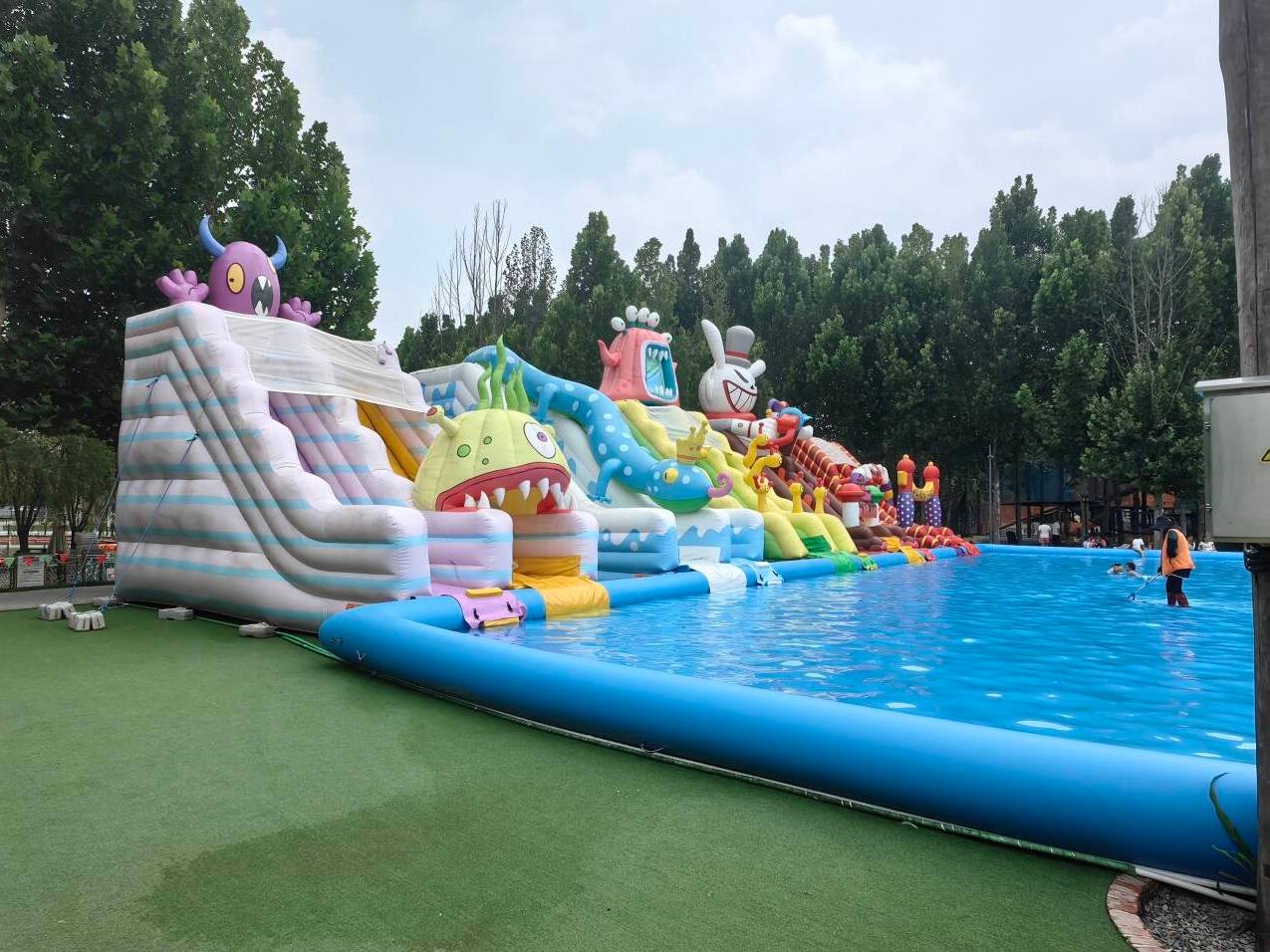 Giant inflatable water slide